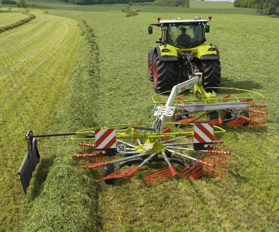 CLAAS 700 rake