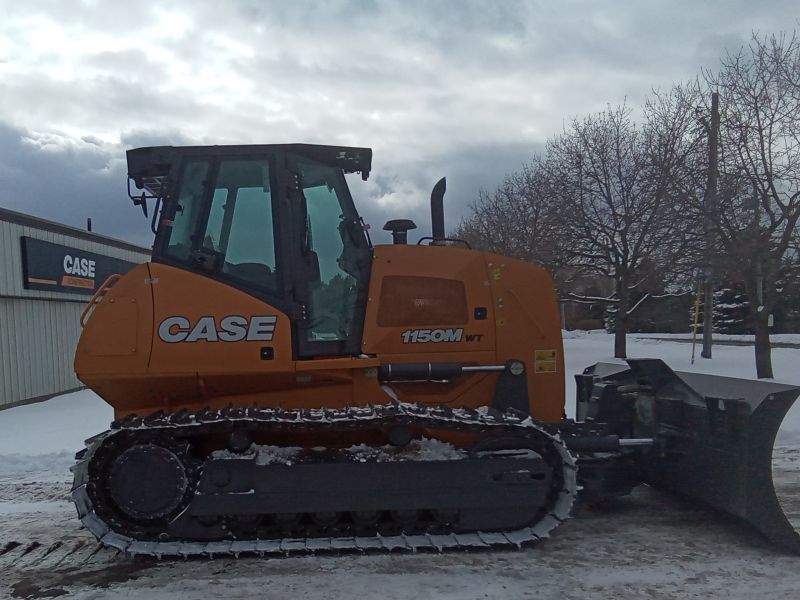 H057677 Case 1150M WT