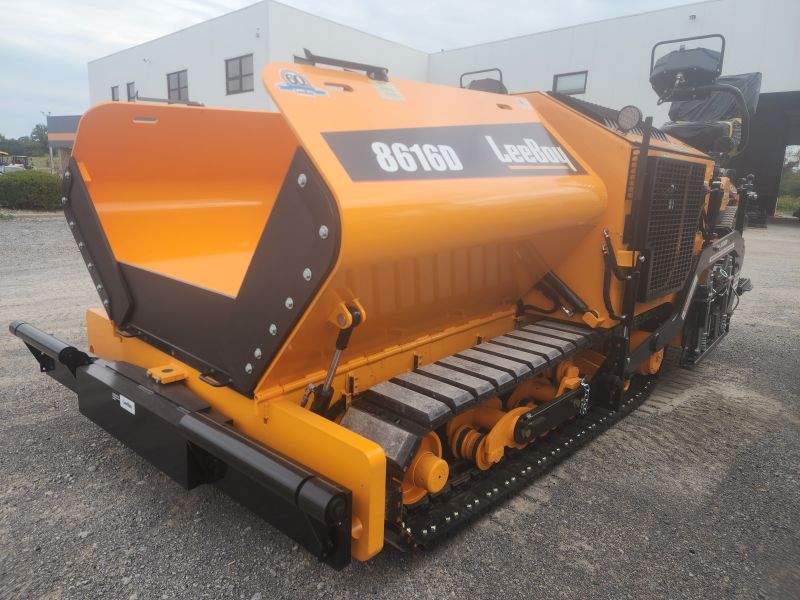 H047413 Leeboy 8616D Paver
