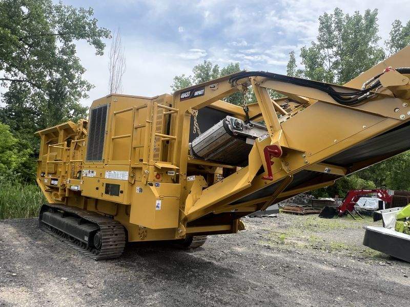 H051912 Screen Machine 4043TR Impact Crusher